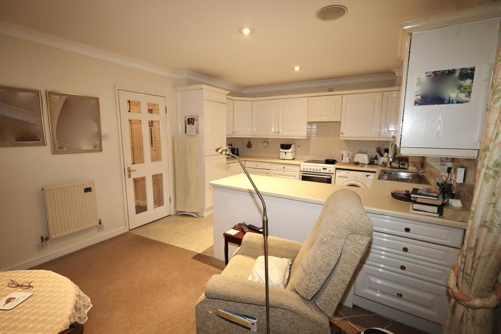 Kitchen / dining room
