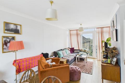 2 bedroom flat for sale, Dobson Close, Swiss Cottage