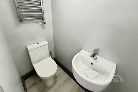 1 bedroom in a house share to rent, Ayleswade Road, Salisbury, Wiltshire, SP2