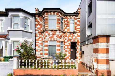 3 bedroom end of terrace house for sale, Ruckholt Road, London, E10