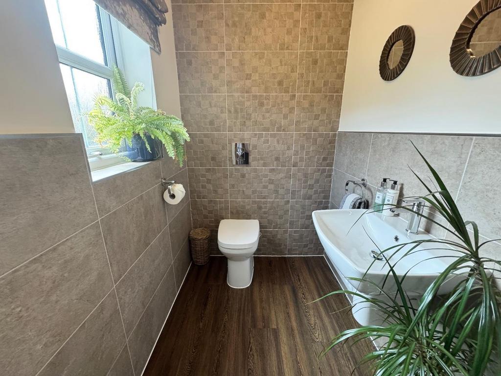 Cloakroom wc