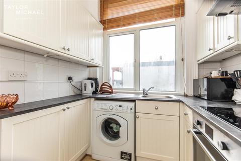 1 bedroom flat to rent, Powis Grove, Brighton