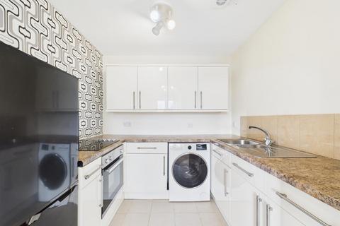 2 bedroom apartment to rent, Hazeldene Court, Tynemouth