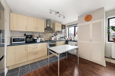 1 bedroom flat to rent, Charlton Church Lane, SE7