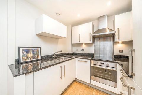 2 bedroom flat to rent, Spa Road, London SE16