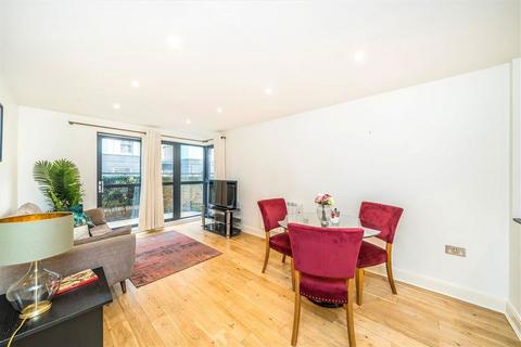 2 bedroom flat to rent, Spa Road, London SE16
