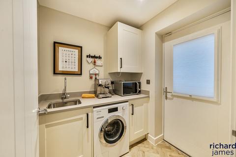4 bedroom detached house for sale, Tall Conifers, Wroughton, Swindon, SN4