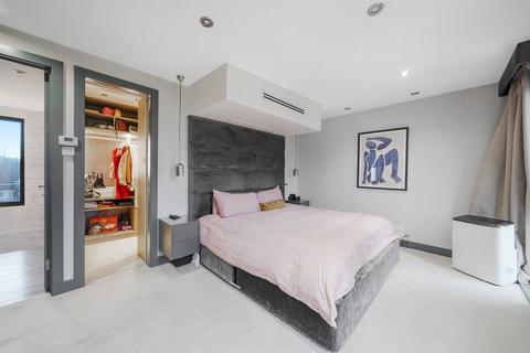undefined, Ashley Lane, Hendon NW4