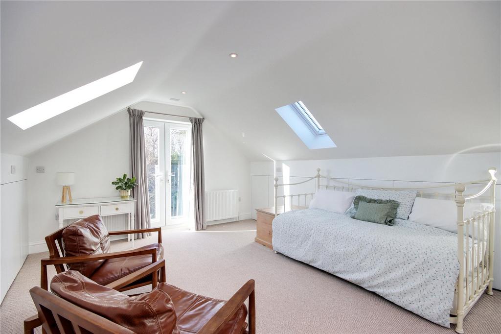 Family Room/Bedroom
