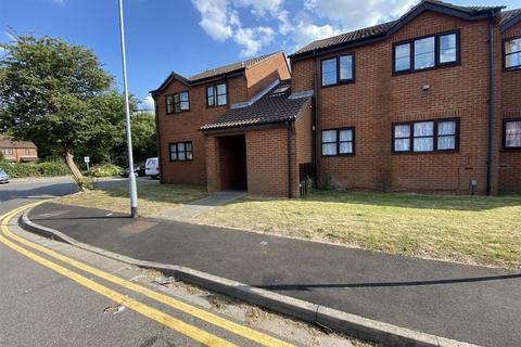 1 bedroom flat to rent, Boltons Lane, Harlington