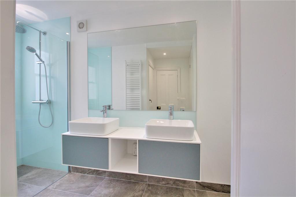 New Bathroom 3
