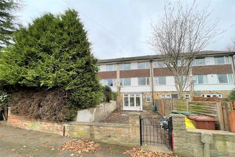 4 bedroom house to rent, West Park Road, Roundhay, Leeds