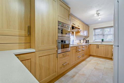 4 bedroom detached house for sale, Weavering Street, Weavering, Maidstone