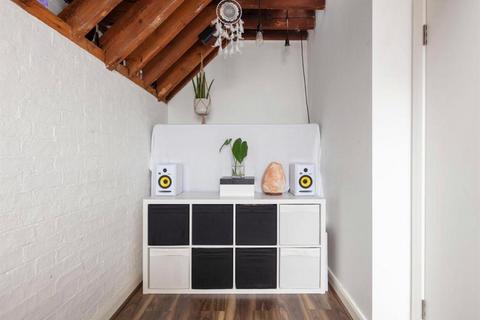 2 bedroom apartment to rent, Calvert Avenue, Shoreditch, E2