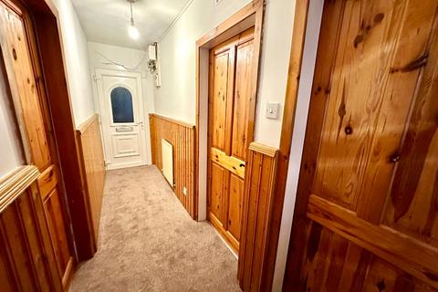 2 bedroom flat to rent, William Street, Johnstone, Renfrewshire, PA5