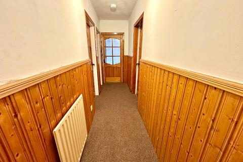 2 bedroom flat to rent, William Street, Johnstone, Renfrewshire, PA5