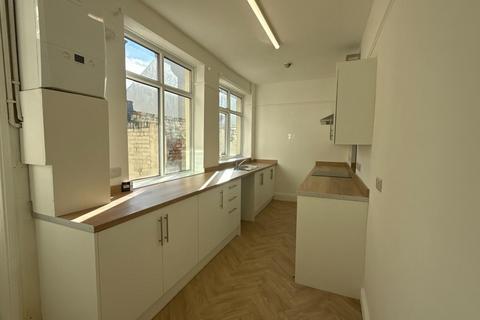 3 bedroom terraced house to rent, Durham Road, Stockton-On-Tees