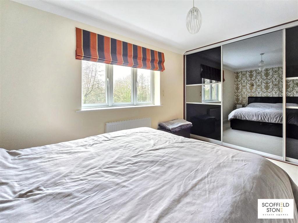 Principal bedroom