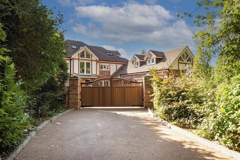 undefined, Cross Lane, Harpenden