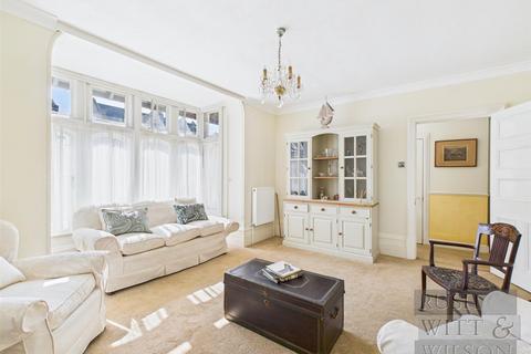 2 bedroom apartment for sale, Sedlescombe Road South, St. Leonards-On-Sea