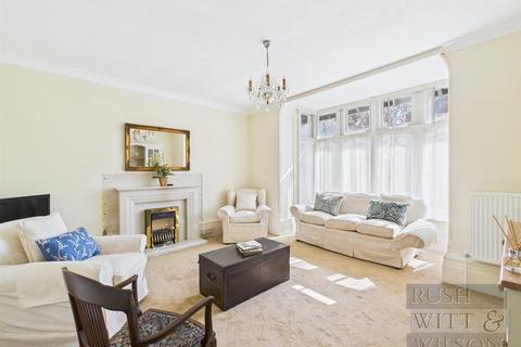 2 bedroom apartment for sale, Sedlescombe Road South, St. Leonards-On-Sea