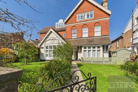2 bedroom apartment for sale, Sedlescombe Road South, St. Leonards-On-Sea
