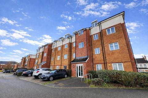 undefined, Stokers Close, Dunstable, Bedfordshire, LU5 4EY