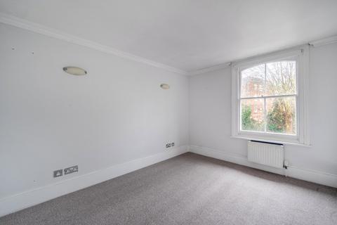 2 bedroom flat to rent, Kingston Hill, Kingston Upon Thames, KT2