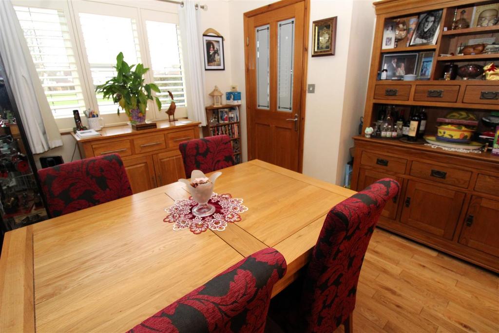 Dining Room 2.JPG