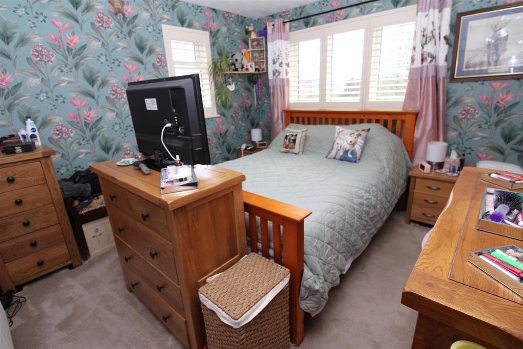 Bedroom.JPG