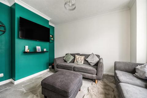 2 bedroom house for sale, Walden Road, Portsmouth