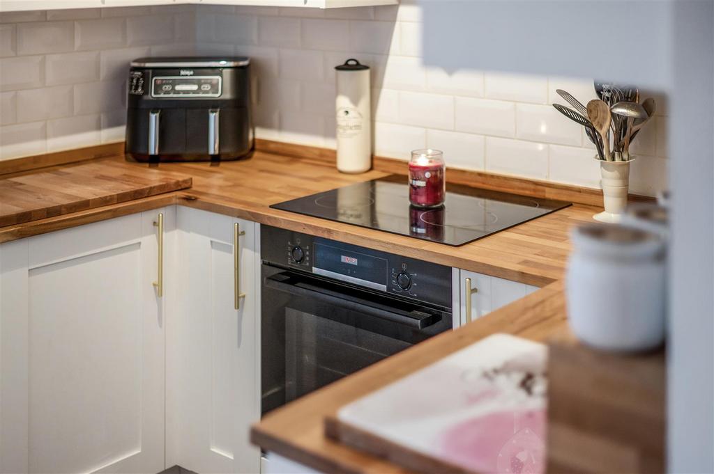 Kitchen additional.jpg
