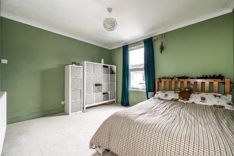 2 bedroom house for sale, Walden Road, Portsmouth