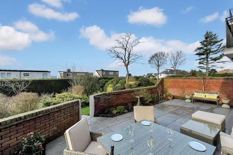 undefined, Mount Avenue, Heswall, Wirral