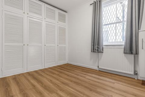 1 bedroom apartment for sale, Bedford Gardens, London, W8