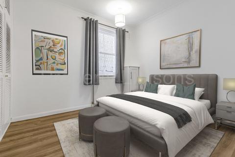 1 bedroom apartment for sale, Bedford Gardens, London, W8