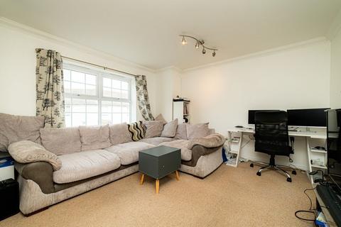 2 bedroom flat to rent, Scott Avenue, Canterbury, Kent, CT1