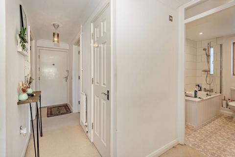 undefined, Ormond Avenue, Hampton, TW12