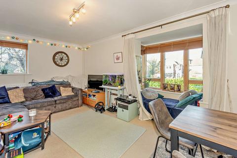 undefined, Ormond Avenue, Hampton, TW12