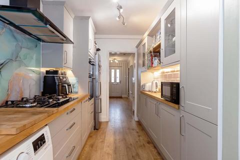 3 bedroom semi-detached house for sale, Grand Avenue, Lancing