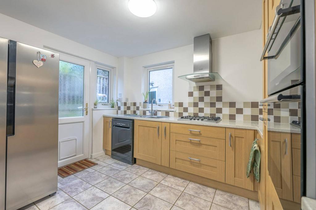 MFL9249183 060.jpg