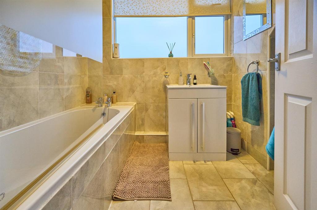 Refitted bathroom to rear