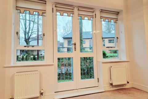2 bedroom apartment to rent, Prestwich Park Road South, Prestwich, M25