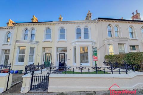 3 bedroom terraced house for sale, 13 Hawarden Avenue, Douglas