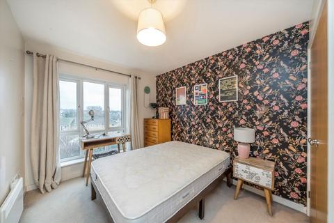 1 bedroom flat to rent, St. Georges Way, London SE15