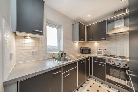 1 bedroom flat to rent, St. Georges Way, London SE15