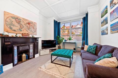 2 bedroom flat to rent, Clifford Gardens, Kensal Rise, London, NW10
