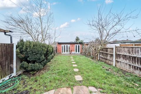 4 bedroom semi-detached house for sale, Clauson Avenue, Northolt