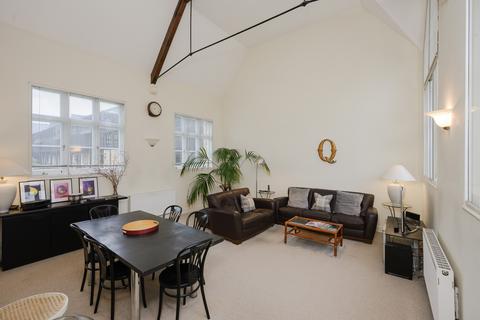 3 bedroom apartment for sale, Church Lane, London SW19