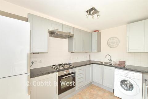 2 bedroom ground floor flat for sale, Pegler Way, Crawley, West Sussex